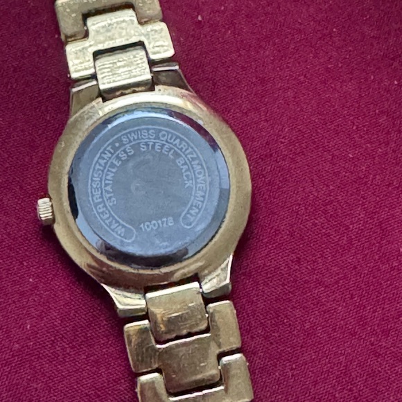 ESQ Swiss watch - Picture 2 of 2